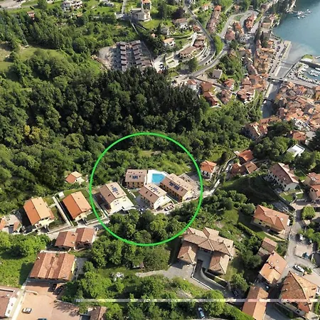 Sleeps 6 Pool Lägenhet Argegno